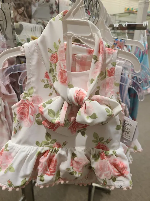 Dillard's Clearance Center 0