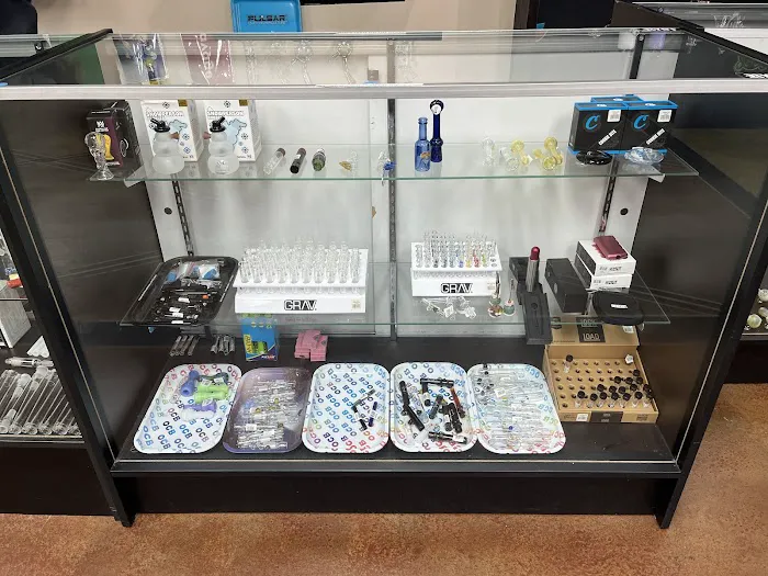 Glassworx Smoke Shop & Glass Gallery 6
