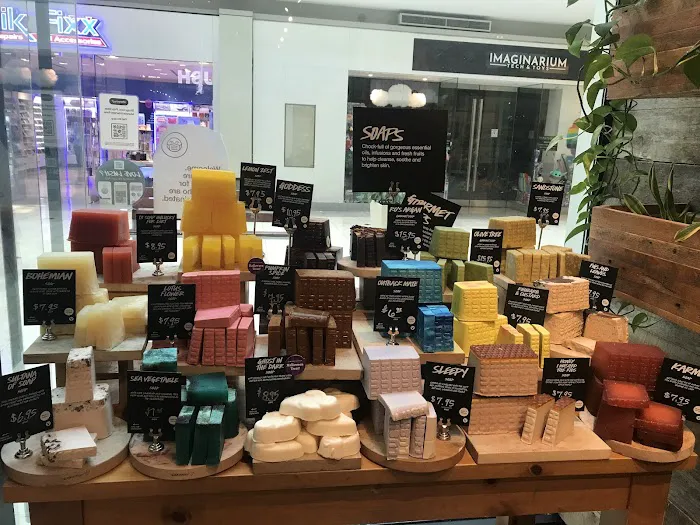 Lush Cosmetics Woodland Hills Mall 2