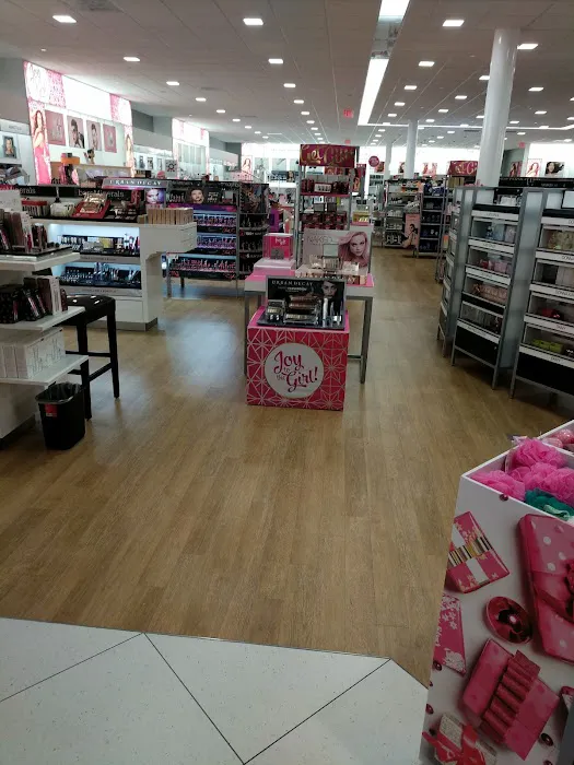 Ulta Beauty 0