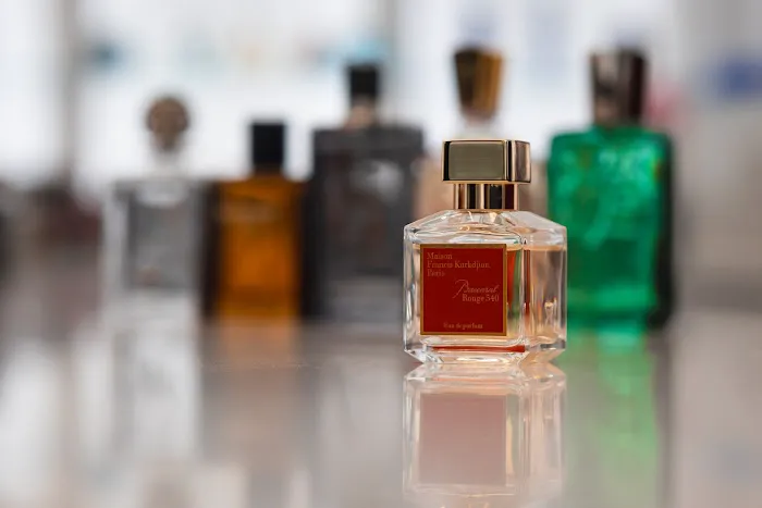 Les Parfums Specialties 3