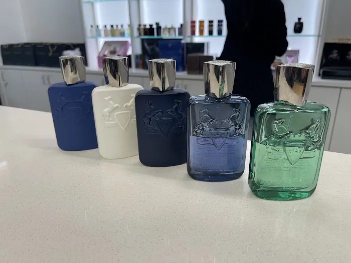 Les Parfums Specialties 6
