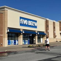 Five Below ico