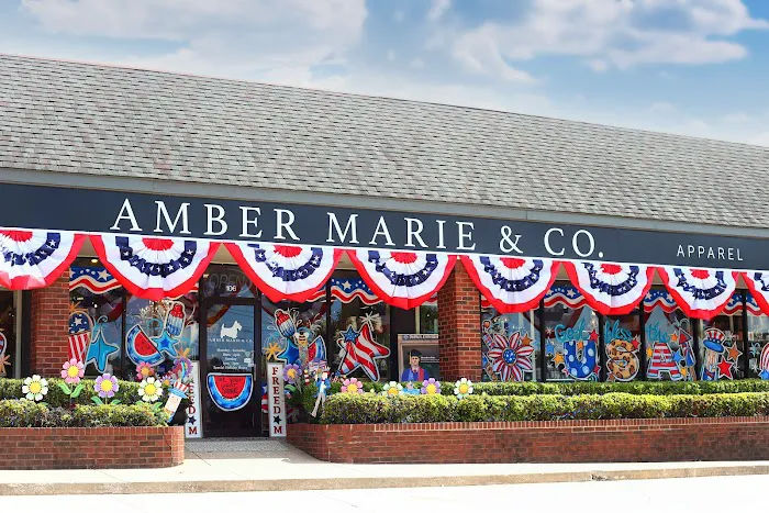 Amber Marie & Co. 0