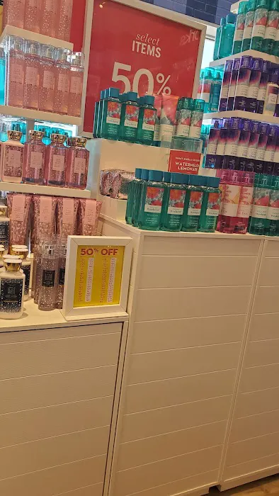 Bath & Body Works 1
