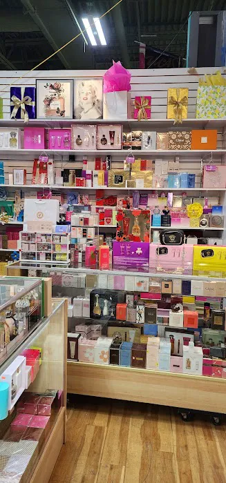 D'Paz Imports, Perfumes and Gifts 2