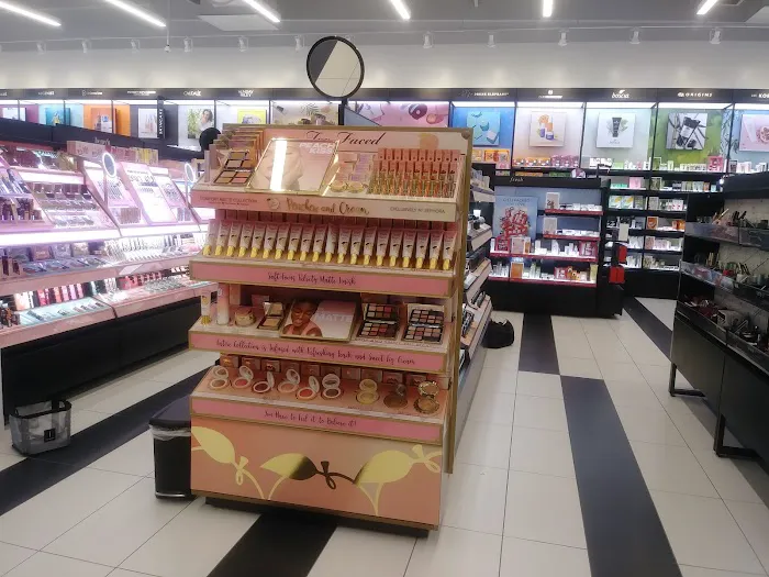 SEPHORA 8
