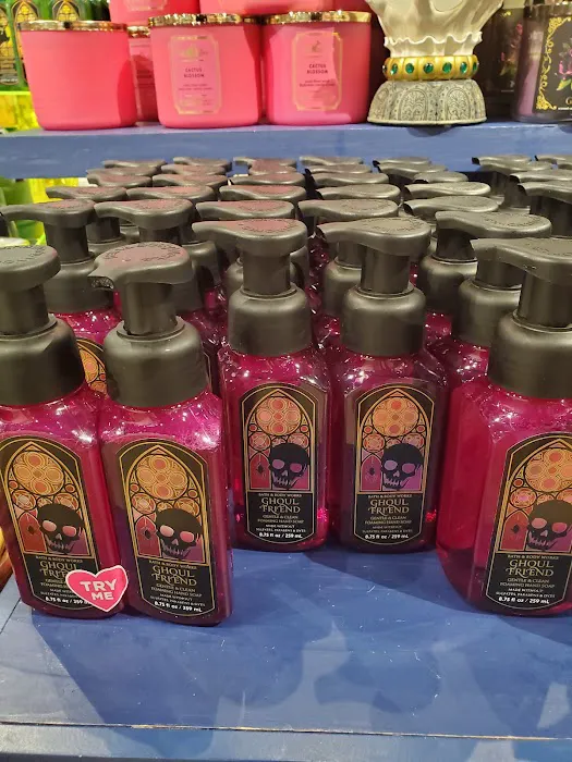 Bath & Body Works 8