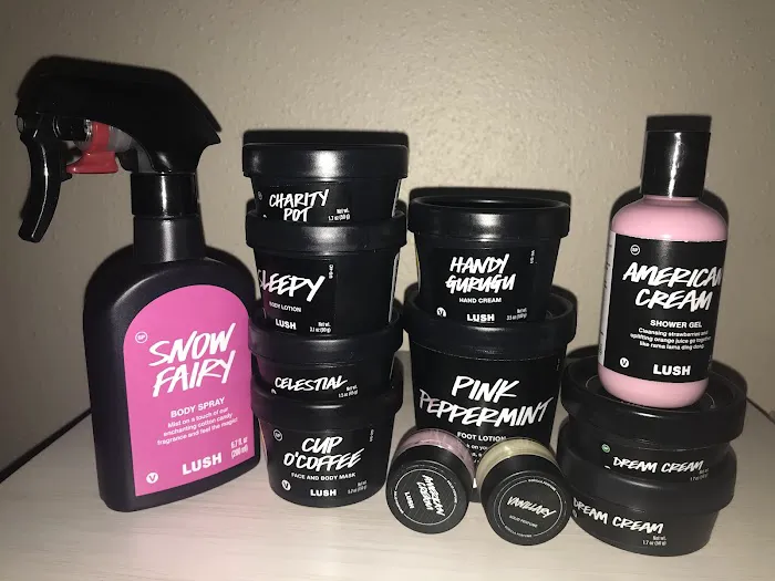 Lush Cosmetics North Star Mall 4