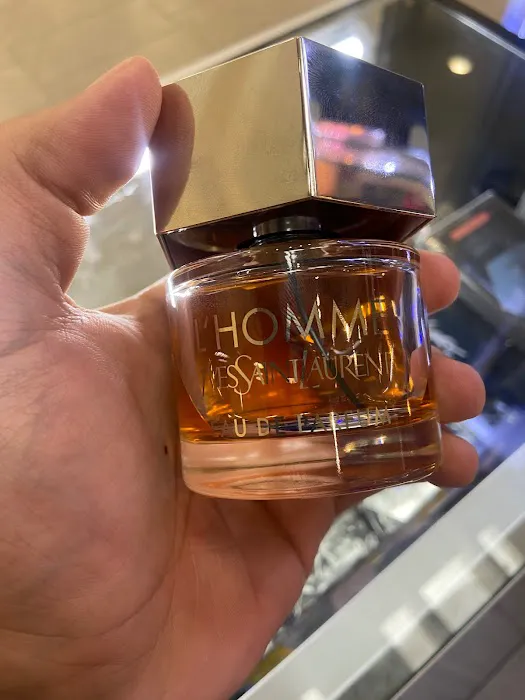 Perfumes and gifts 6