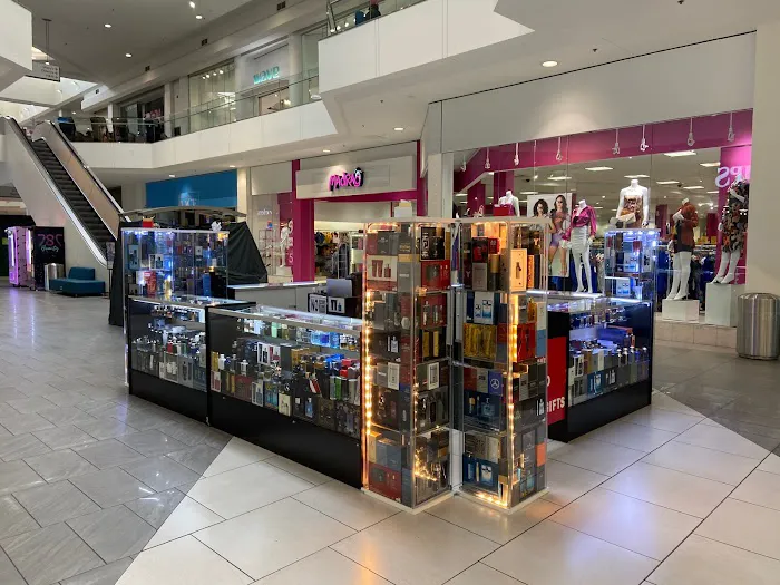 Perfumes and gifts 9