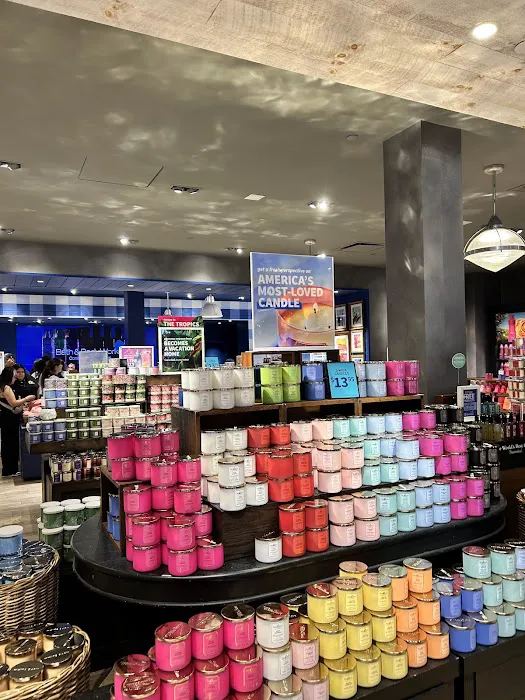 Bath & Body Works 6
