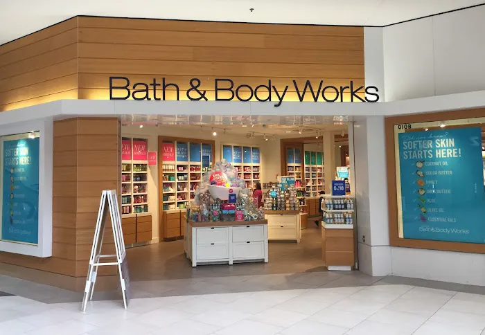 Bath & Body Works 1