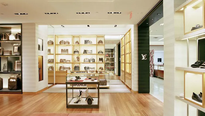 Louis Vuitton San Antonio Saks 6
