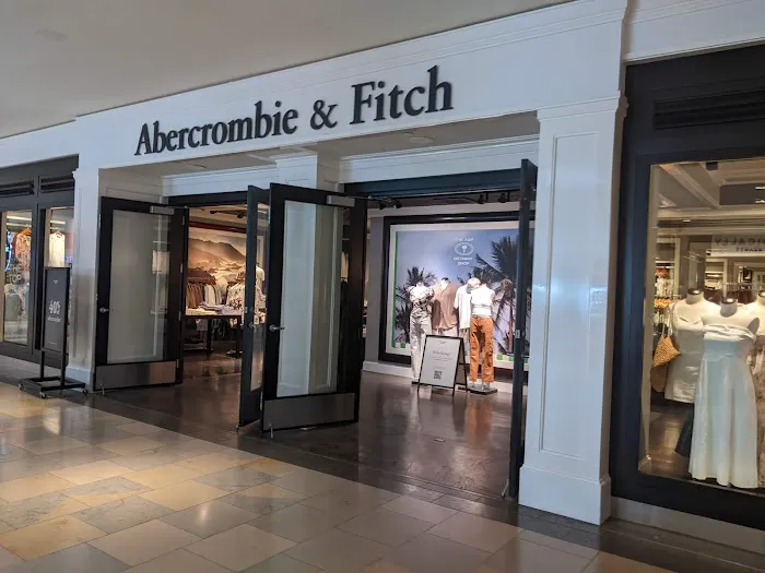 Abercrombie & Fitch 1