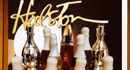 What Does Halston Perfume Smell Like — A Classic Scent That Defines Timeless Elegance