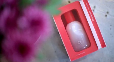 What Does the Glossier You Perfume Smell Like? A Complete Scent Breakdown