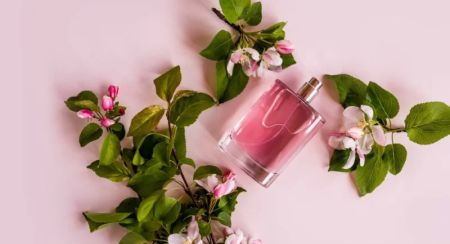 Top Floral Perfumes for Enthusiasts of Floral Scents