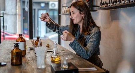 Best Perfumes for Creating a Calm, Peaceful Atmosphere