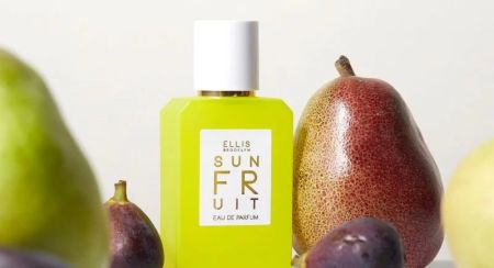 Best Perfumes for Warm Weather with Tropical Fruity Notes