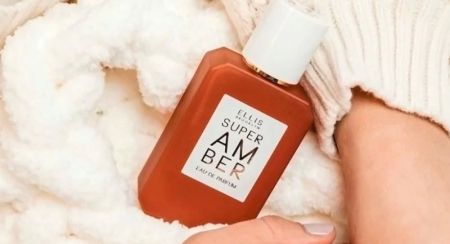 Best Perfumes for Evening Gatherings with Warm, Cozy Notes